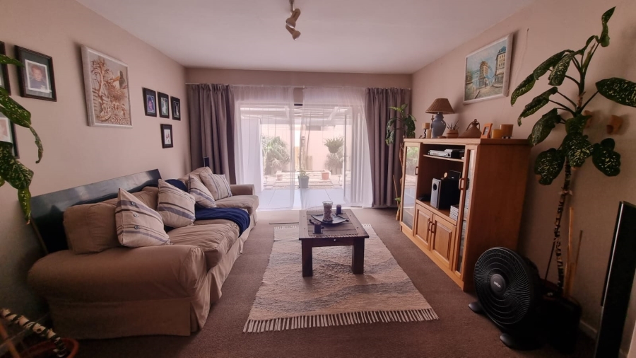 6 Bedroom Property for Sale in Bluewater Bay Western Cape